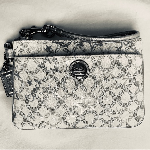 Coach Wristlet - Picture 1 of 8